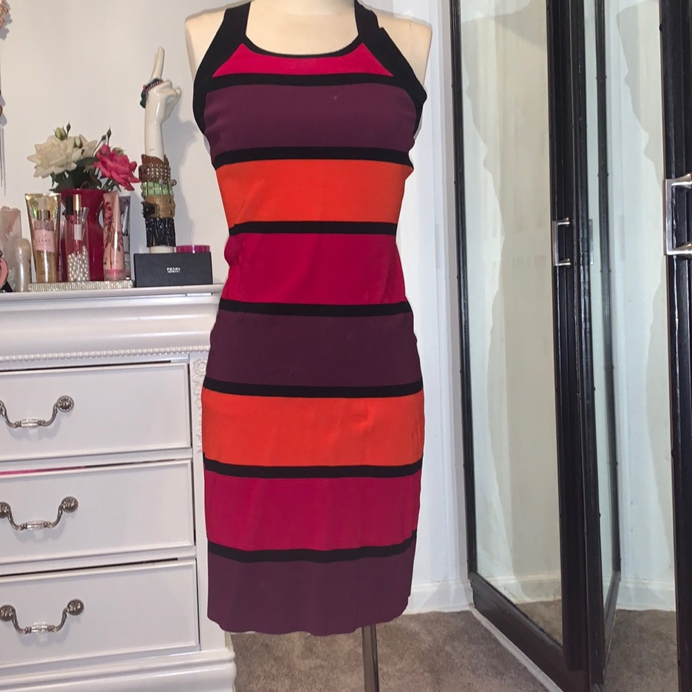 body con/color block dress.
